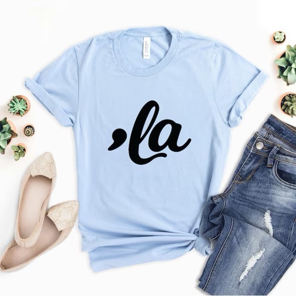 Kamala Shirt, Comma La Shirt, Kamala Harris Tee, Presidental Election 2024 Tee - Picture 3 of 5